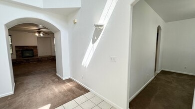 2652 E Spice Way in Fresno, CA - Building Photo - Building Photo