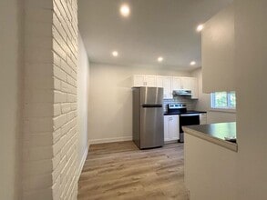 26 Cayuga St in Brantford, ON - Building Photo - Building Photo