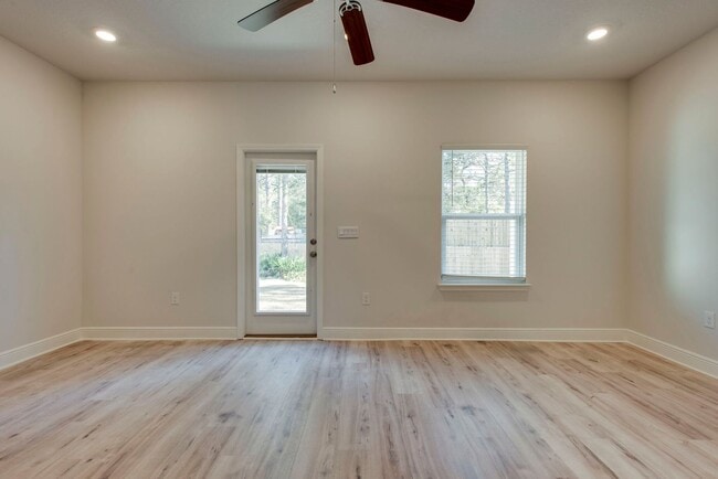 property at 67 Sandhill Pines Dr