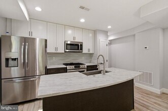 1527 Morris Rd SE in Washington, DC - Building Photo - Building Photo