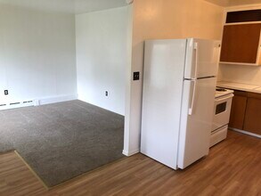 703 S 9th Ave, Unit 3 in Yakima, WA - Building Photo - Building Photo