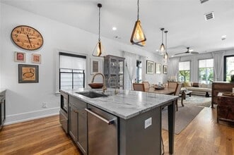 518 Bismark Rd NE in Atlanta, GA - Building Photo - Building Photo