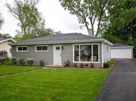 355 N 2nd Ave in Villa Park, IL - Building Photo