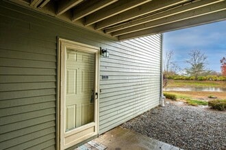 211 Ravens Crest Dr in Plainsboro, NJ - Building Photo - Building Photo