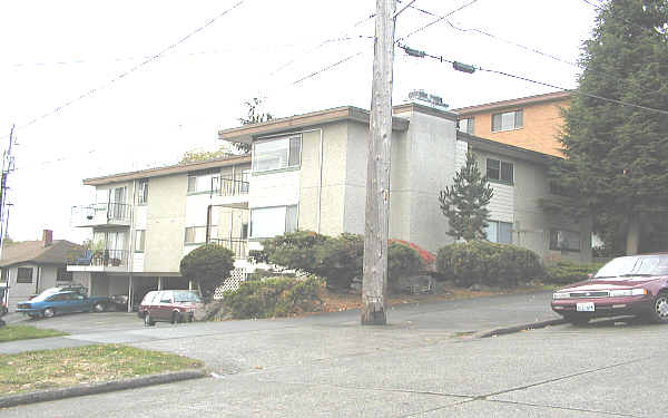 The Chantrece Apartments in Seattle, WA - Building Photo - Building Photo