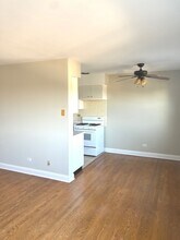 6300 W Irving Park Rd in Chicago, IL - Building Photo - Building Photo