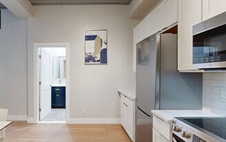 42 Bromfield St, Unit 204 in Boston, MA - Building Photo