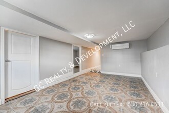 2519 N Hamlin Ave in Chicago, IL - Foto de edificio - Building Photo