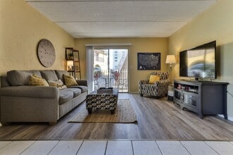 1510 Ocean Shore Blvd, Unit 304 in Ormond Beach, FL - Building Photo - Building Photo