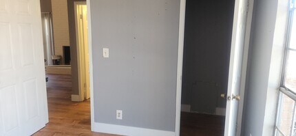 10434 Doc Holliday Trl, Unit B in Austin, TX - Foto de edificio - Building Photo