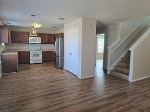 333 Outfitter Dr in Bastrop, TX - Building Photo - Building Photo