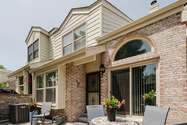 property at 7691 S Cove Cir