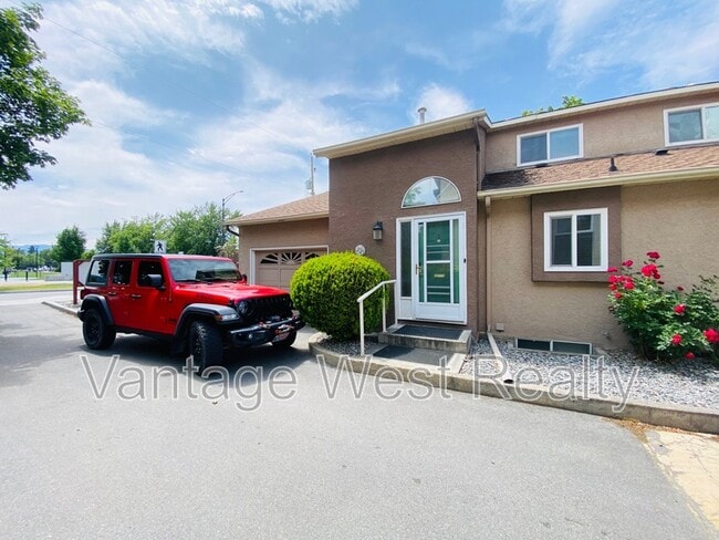 property at 190-190 McIntosh Rd