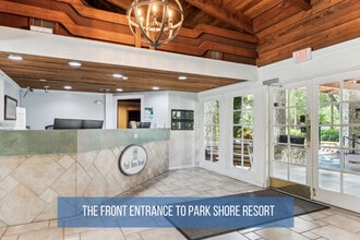 600 Neapolitan Way in Naples, FL - Building Photo - Building Photo