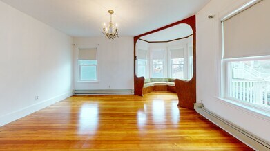 66 Sagamore Ave, Unit 2 in Winthrop, MA - Building Photo - Building Photo