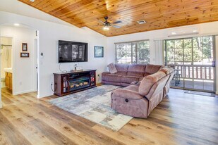 311 S 16th St, Unit ID1385951P in Show Low, AZ - Building Photo