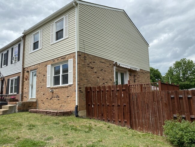 property at 67 Bristol Ct