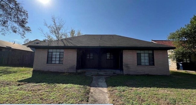 property at 507 Bowser St