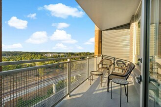 1585 Anderson Rd in McLean, VA - Building Photo - Building Photo