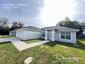 13570 SW 112th St in Dunnellon, FL - Foto de edificio - Building Photo