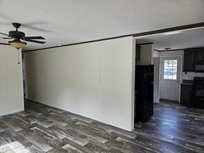 22 Boulder Way in Ledyard, CT - Building Photo - Building Photo