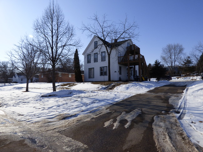 Petry in St. Peter, MN - Building Photo - Other