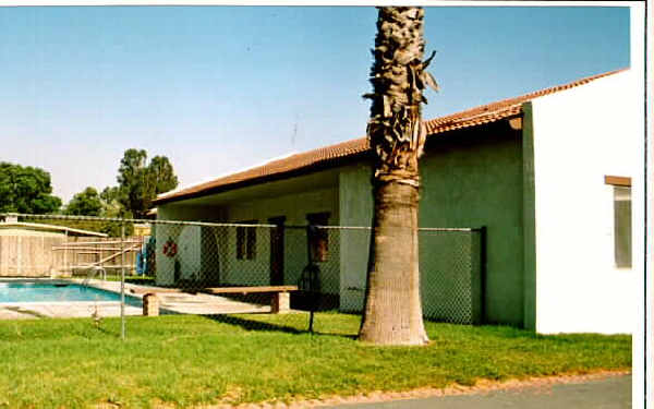 Villa Fontana in Bloomington, CA - Building Photo - Building Photo