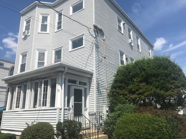 79 Mystic St