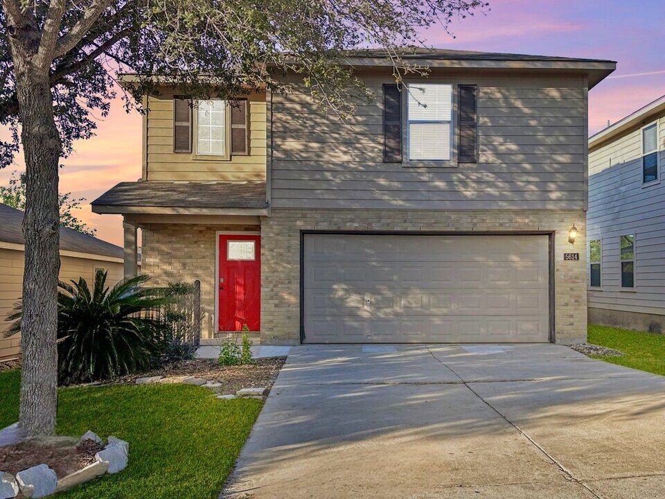 5614 Butch Canyon in San Antonio, TX - Building Photo