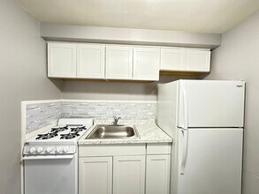 7131 Marshall Rd in Upper Darby, PA - Building Photo - Building Photo