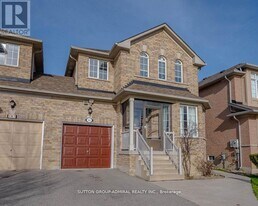 185 Red Maple Rd in Richmond Hill, ON - Building Photo
