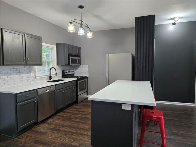 property at 25 Corinth Rd