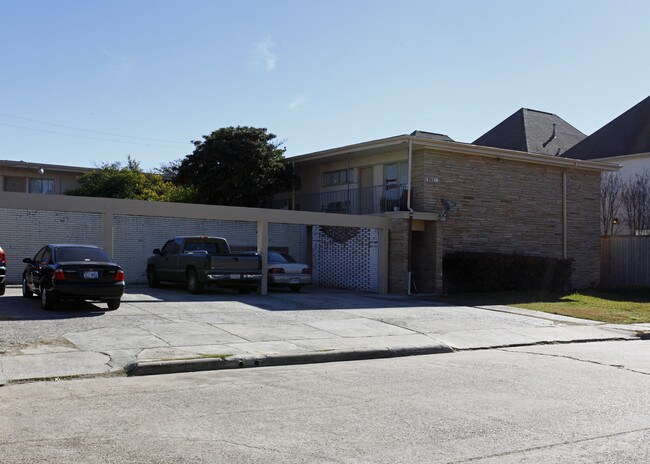 9607 Kapri Ln in Houston, TX - Building Photo - Building Photo