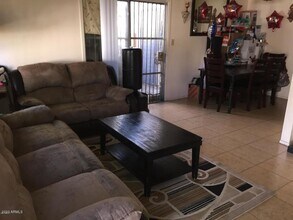 5214 N 42nd Ln in Phoenix, AZ - Building Photo - Building Photo