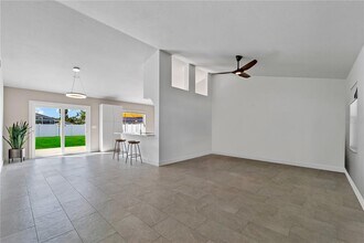 77 Freeport Ln in Palm Coast, FL - Building Photo - Building Photo