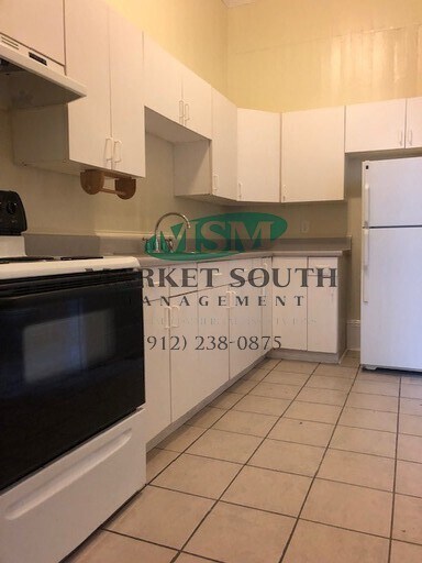 308 E Waldburg St in Savannah, GA - Building Photo - Building Photo