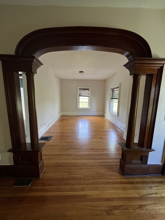 2001 S Geddes St, Unit Second Floor in Syracuse, NY - Building Photo