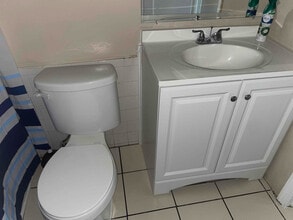 1570 E Breezy Ln in West Palm Beach, FL - Building Photo - Building Photo