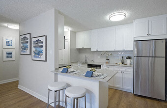 Braemar Gardens in Coquitlam, BC - Building Photo - Building Photo