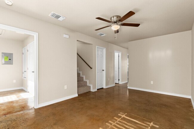 1015 N 10th St-Unit -Unit A in Killeen, TX - Foto de edificio - Building Photo