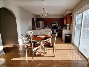 1421 Sandstone Dr in Tarentum, PA - Building Photo - Building Photo