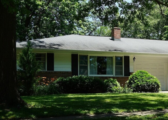 property at 1703 Georgetown Dr