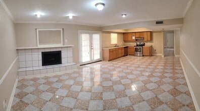 2901 Robin Hill Ln in Garland, TX - Foto de edificio - Building Photo