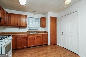 3815 Landgraf Cove in Decatur, GA - Building Photo - Building Photo