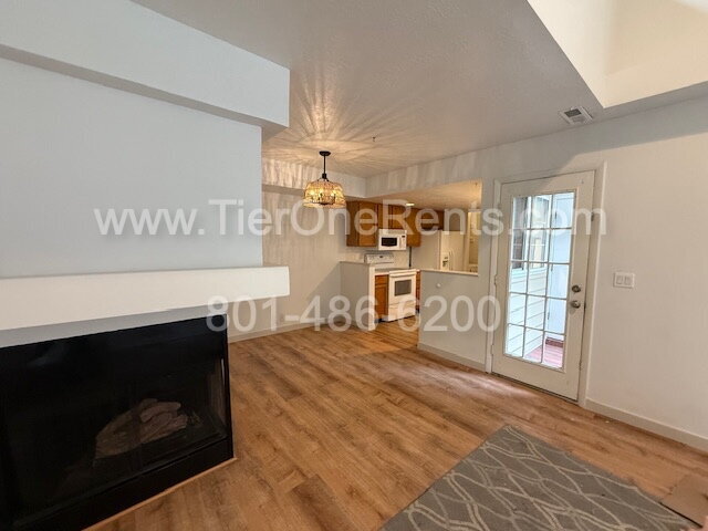 5429 Breakwater Dr in Taylorsville, UT - Building Photo - Building Photo