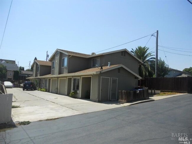 420 Montezuma St, Unit D in Rio Vista, CA - Building Photo - Building Photo