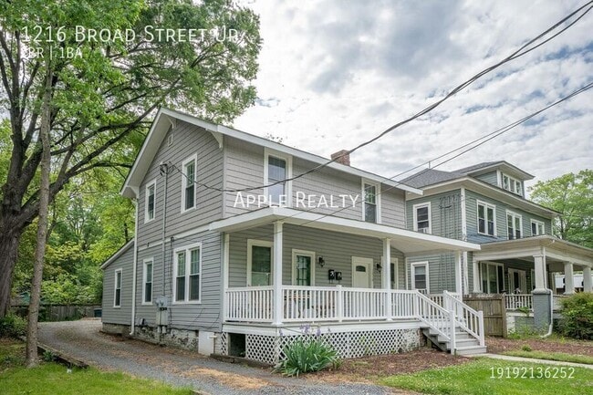 1216 Broad St in Durham, NC - Foto de edificio - Building Photo