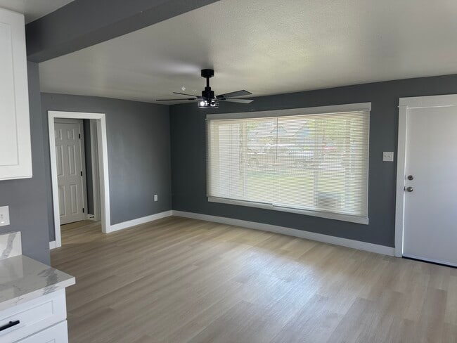 1131 Belvan Ave in San Bernardino, CA - Building Photo - Building Photo