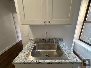 YORK AVENUE, Unit 3F in New York, NY - Building Photo - Building Photo