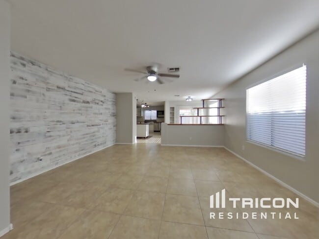 43780 Elm Dr in Maricopa, AZ - Building Photo - Building Photo
